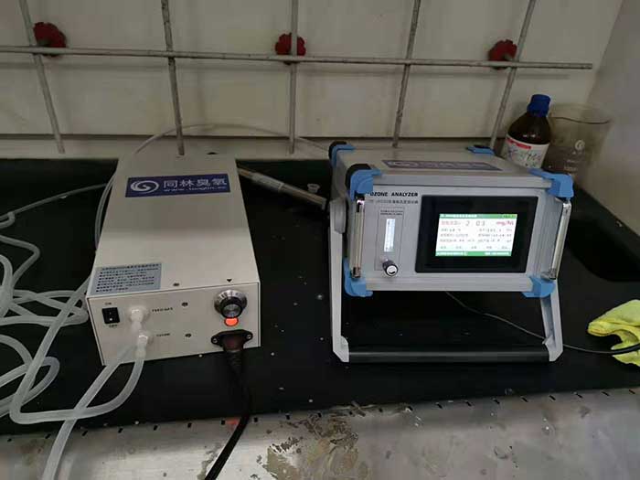 M2000高精度濃度可調(diào)臭氧發(fā)生器